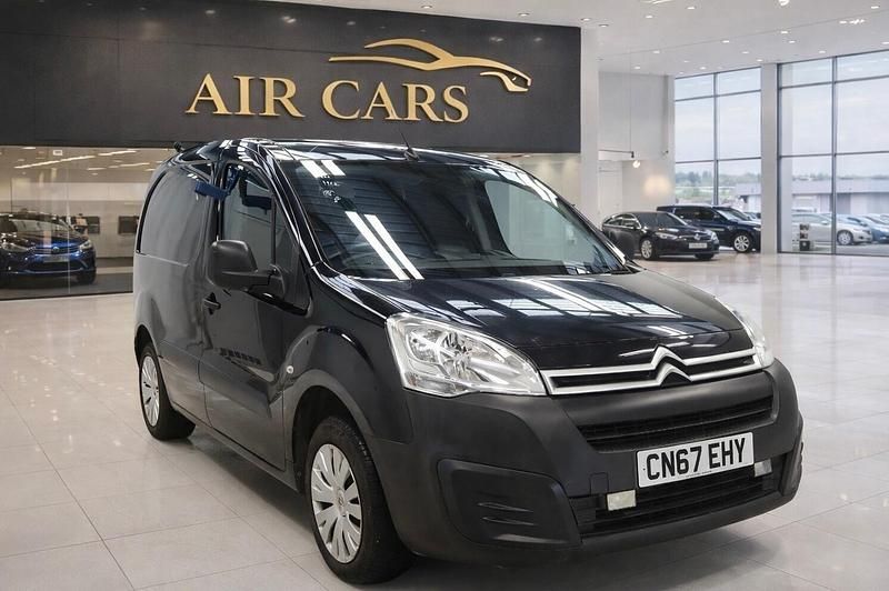 Used Citroën Berlingo 75 HP (55 kW) 2017 Black MPV