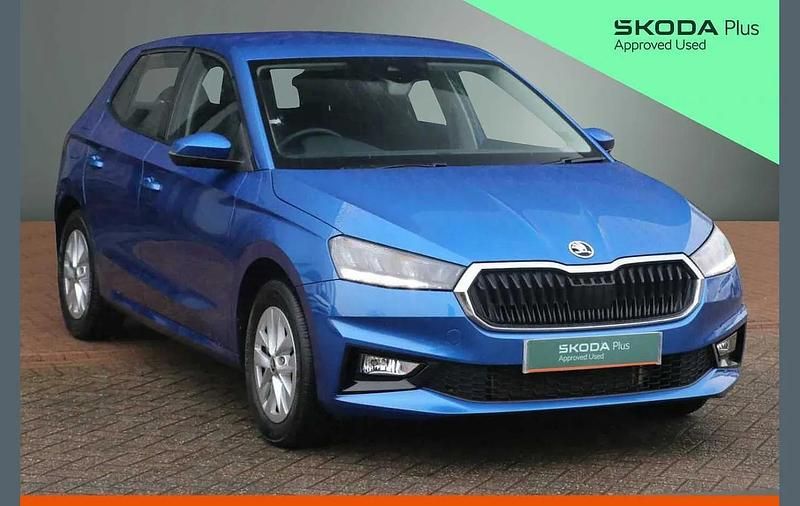 Used Skoda Fabia SE 113 HP (83 kW) 2024 Race blue metallic Hatchback
