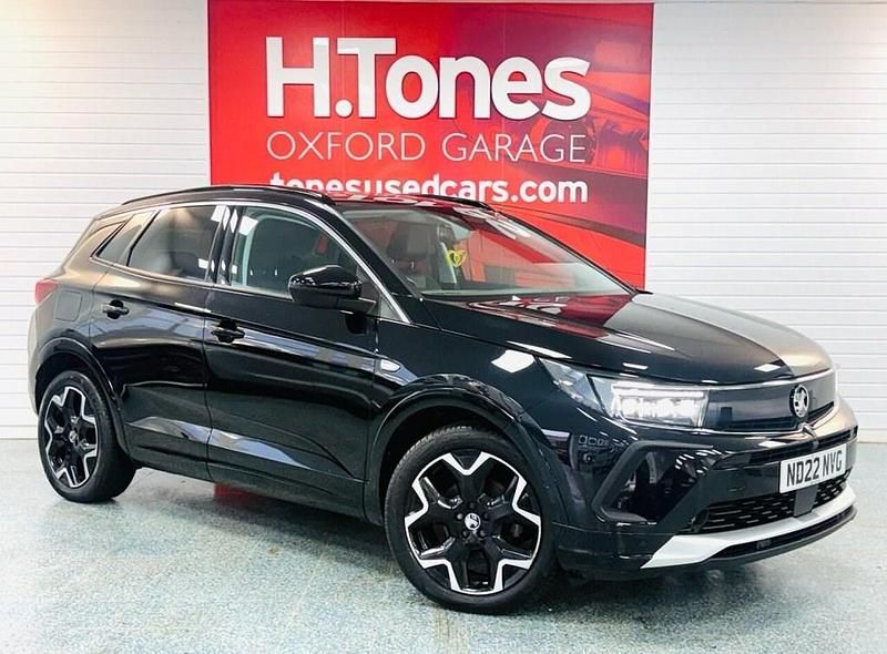 Used Vauxhall Grandland X Elite 130 HP (95 kW) 2022 Black SUV