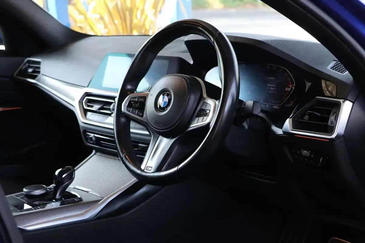 Used BMW 318 M Sport 156 HP (114 kW) 2021 Blue Sedan