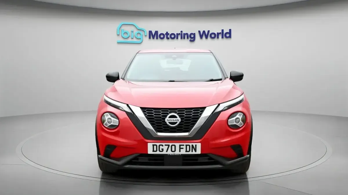 Used Nissan Juke Acenta 114 HP (83 kW) 2021 Red SUV