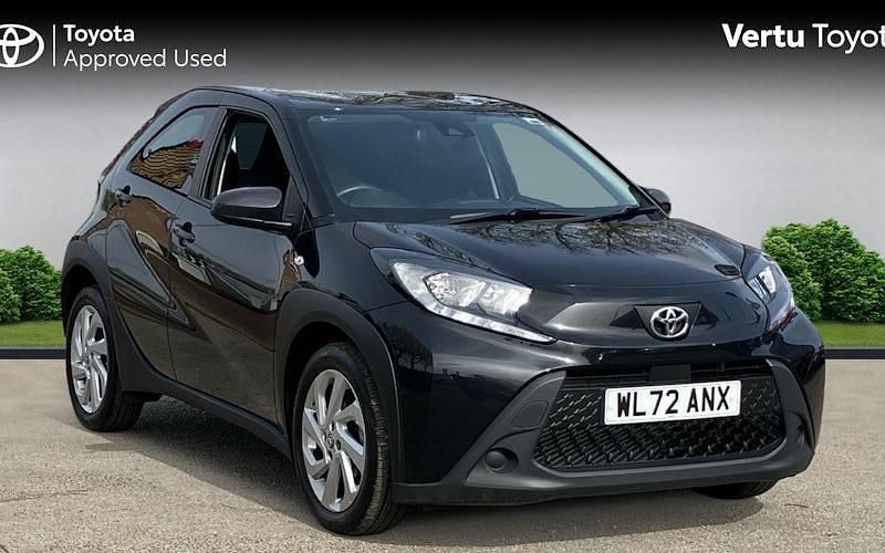 Used Toyota Aygo X PURE 72 HP (52 kW) 2025 SUV