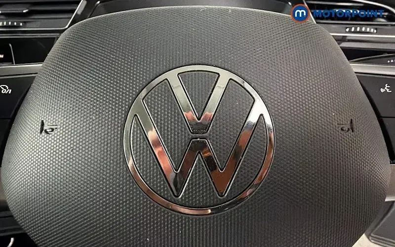 Used VW Touran SEL 150 HP (110 kW) 2025 White MPV