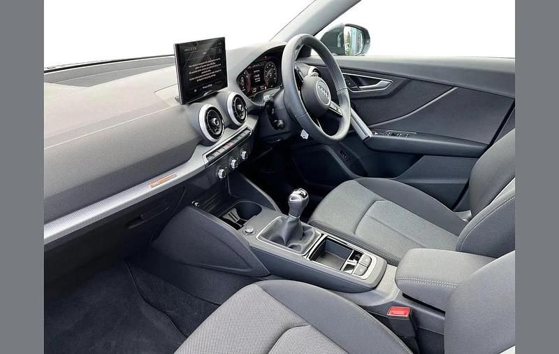 Used Audi Q2 Sport 113 HP (83 kW) 2024 Grey SUV