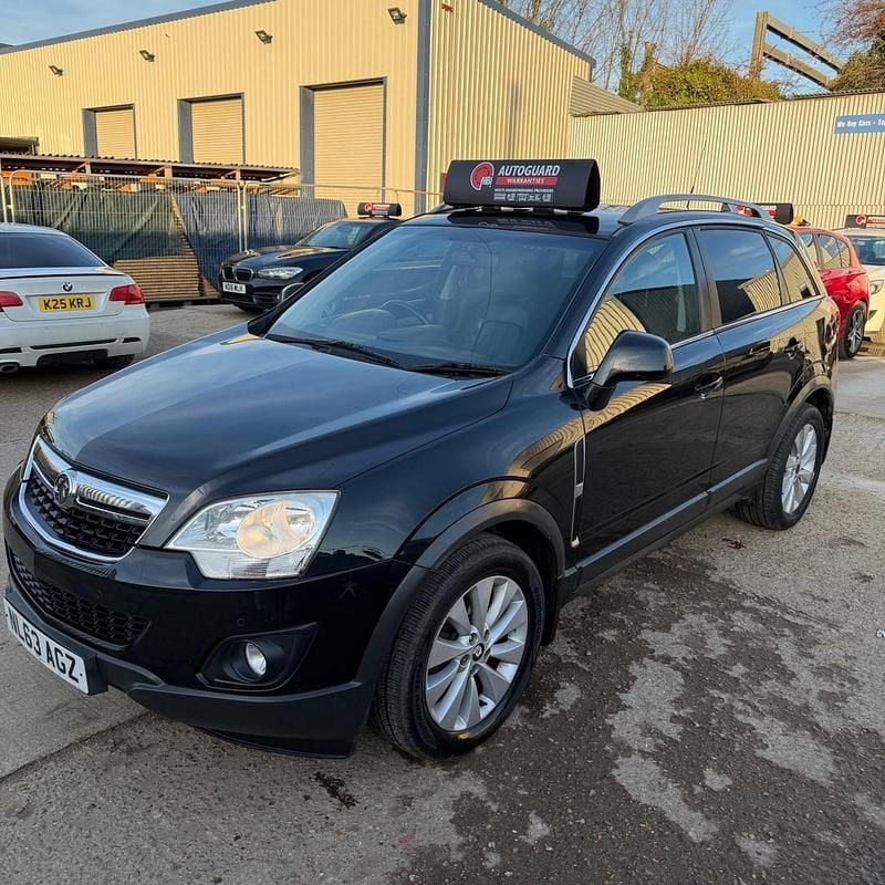 Begagnad Vauxhall Antara S 2013 Svart SUV