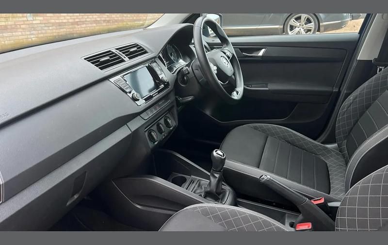 Used Skoda Fabia Colour Edition 95 HP (69 kW) 2021 Race blue black magic pearlescent Hatchback