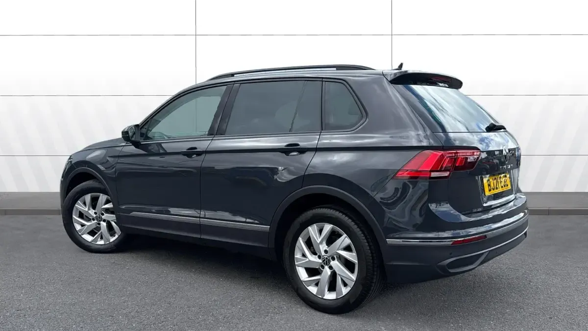 Used VW Tiguan Life 150 HP (110 kW) 2021 Grey SUV