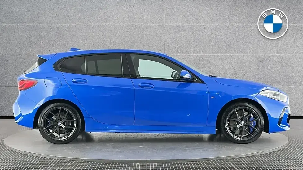 Used BMW 118 M Sport 148 HP (108 kW) 2020 Blue Hatchback