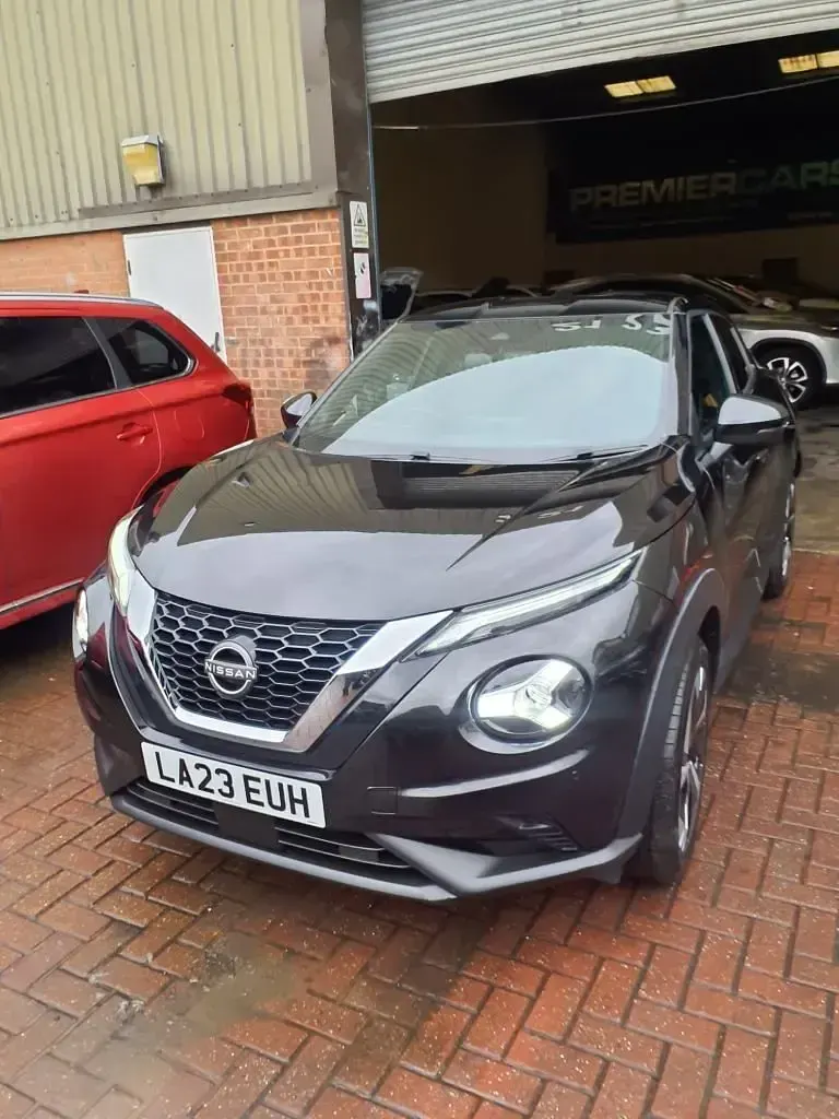 Used Nissan Juke N-Connecta 114 HP (83 kW) 2023 Black SUV
