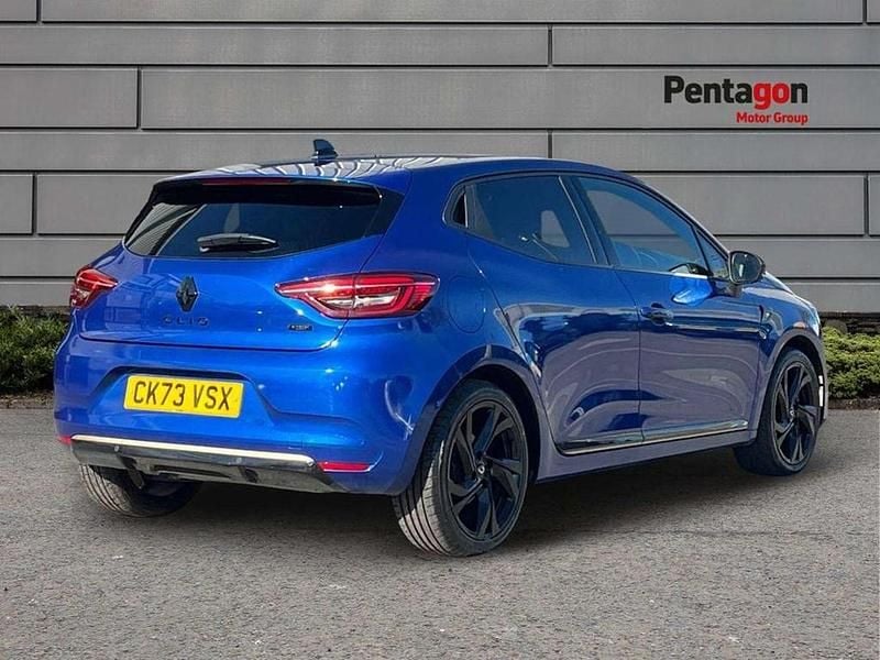 Used Renault Clio V Engineered 143 HP (105 kW) 2023 Blue Hatchback