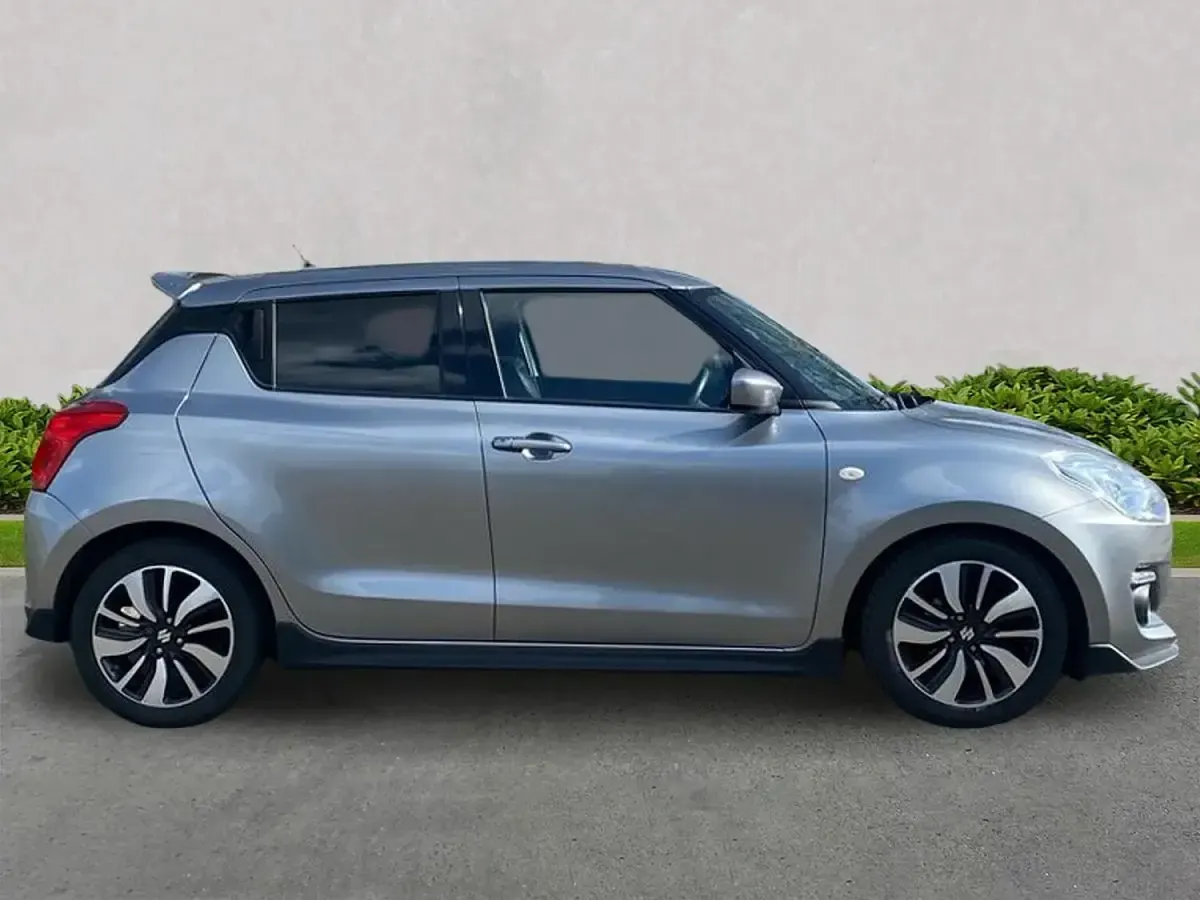 Used Suzuki Swift 90 HP (66 kW) 2019 Silver Hatchback