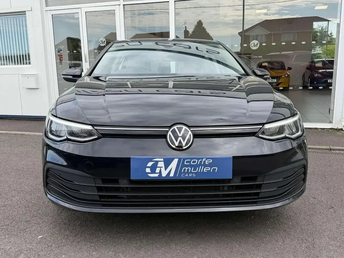 Used VW Golf VII Life 150 HP (110 kW) 2021 Black Hatchback