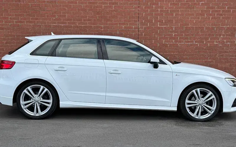 Usado Audi A3 Sportback S-Line 150 HP (110 kW) 2018 Citadino