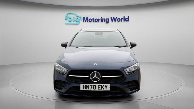Used Mercedes A200 Exclusive 163 HP (119 kW) 2020 Blue Hatchback