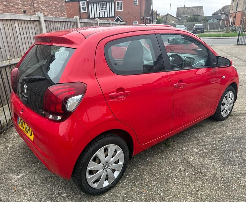 Used Peugeot 108 Active 68 HP (50 kW) 2017 Red Hatchback