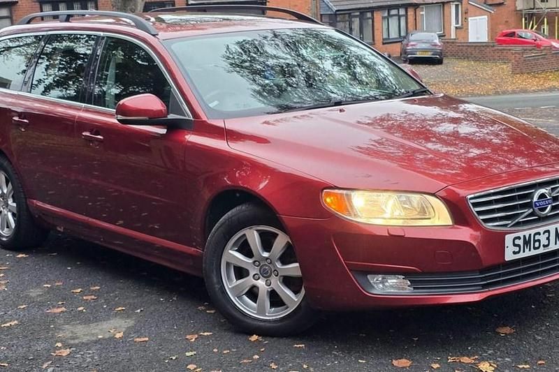 Red Used 2014 Volvo V70 Business Edition Estate | £3,495 (Super price) - Image 1/1
