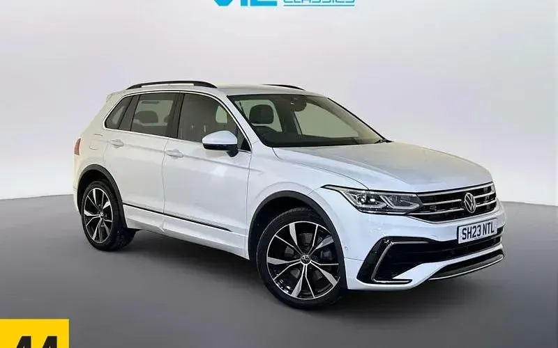 Used VW Tiguan R-line 245 HP (180 kW) 2023 SUV