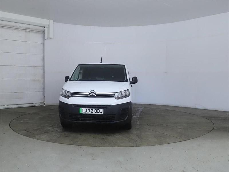 Used Citroën e-Berlingo 100 kW (136 HP) 2023 White MPV