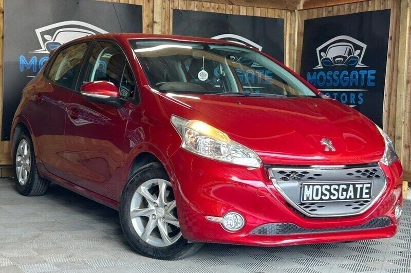 Red Used 2012 Peugeot 208 Active Hatchback | £4,995 (Fair price) - Image 1/1