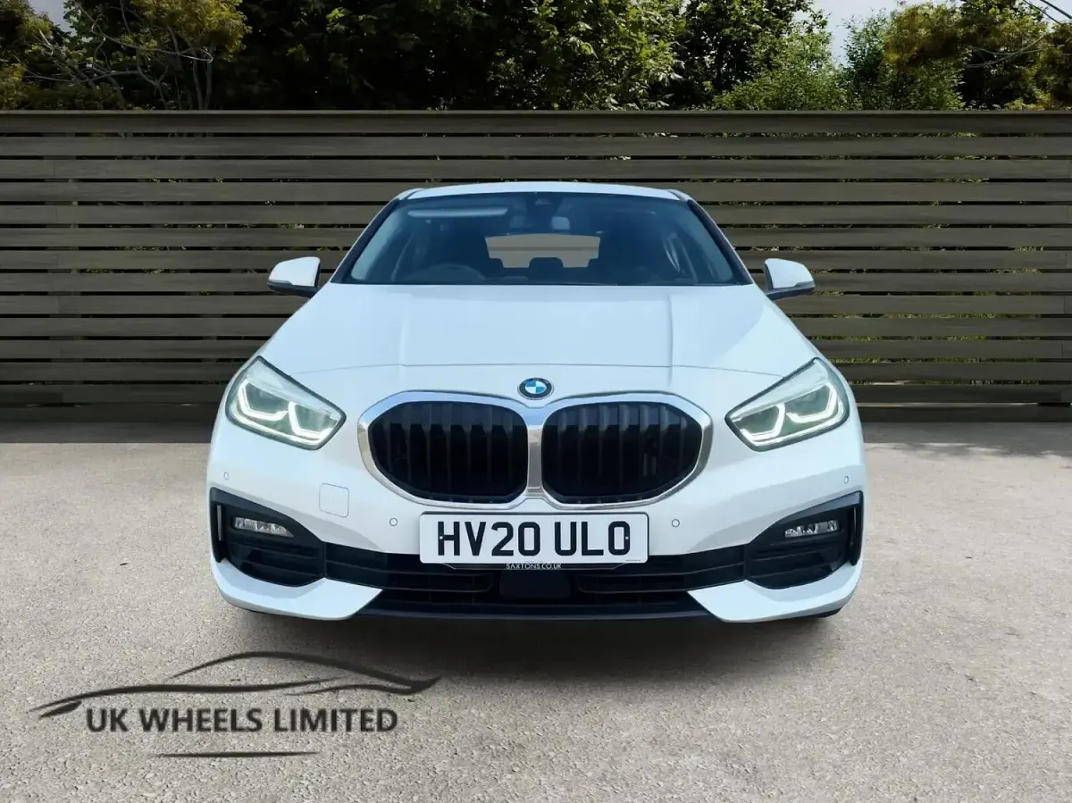 Used BMW 116 Impressive 114 HP (83 kW) 2020 White Hatchback