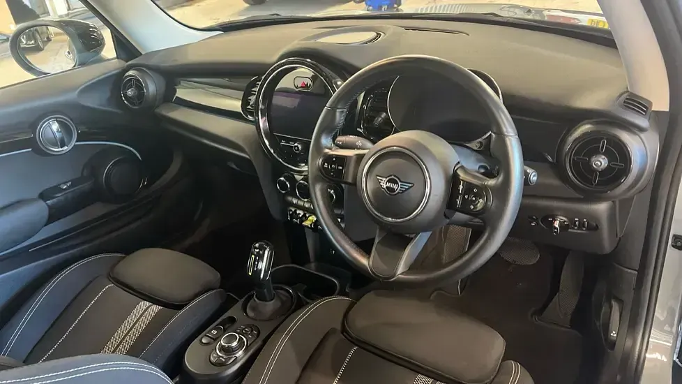 Used Mini Cooper S Level 1 135 kW (184 HP) 2022 Moonwalk grey Hatchback