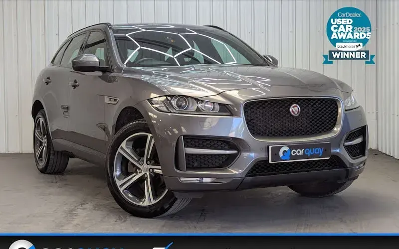 Usado Jaguar F-Pace R-Sport 179 HP (131 kW) 2020 SUV