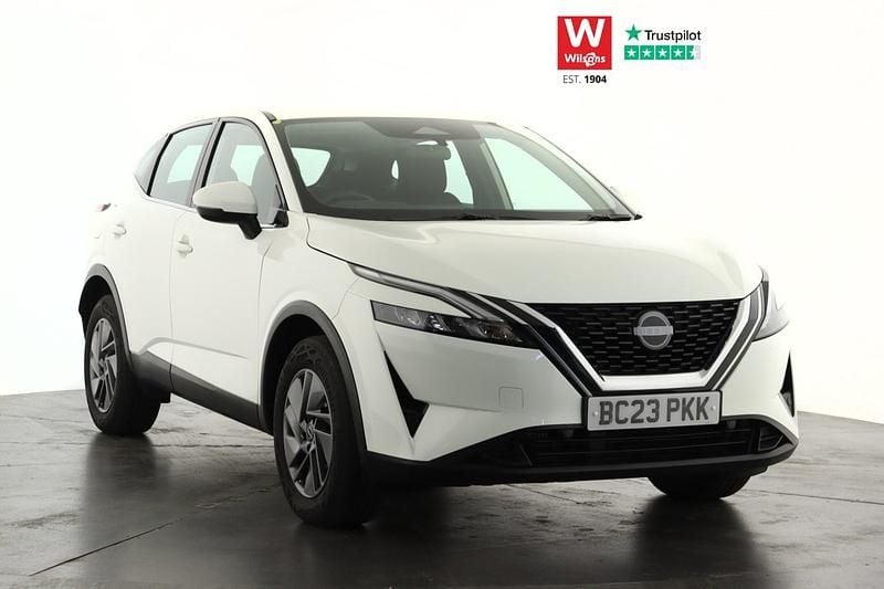 White Used 2023 Nissan Qashqai Acenta Premium SUV | £17,499 (Super price) - Image 1/4