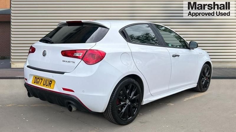 Used Alfa Romeo Giulietta Veloce 240 HP (176 kW) 2017 White  Hatchback