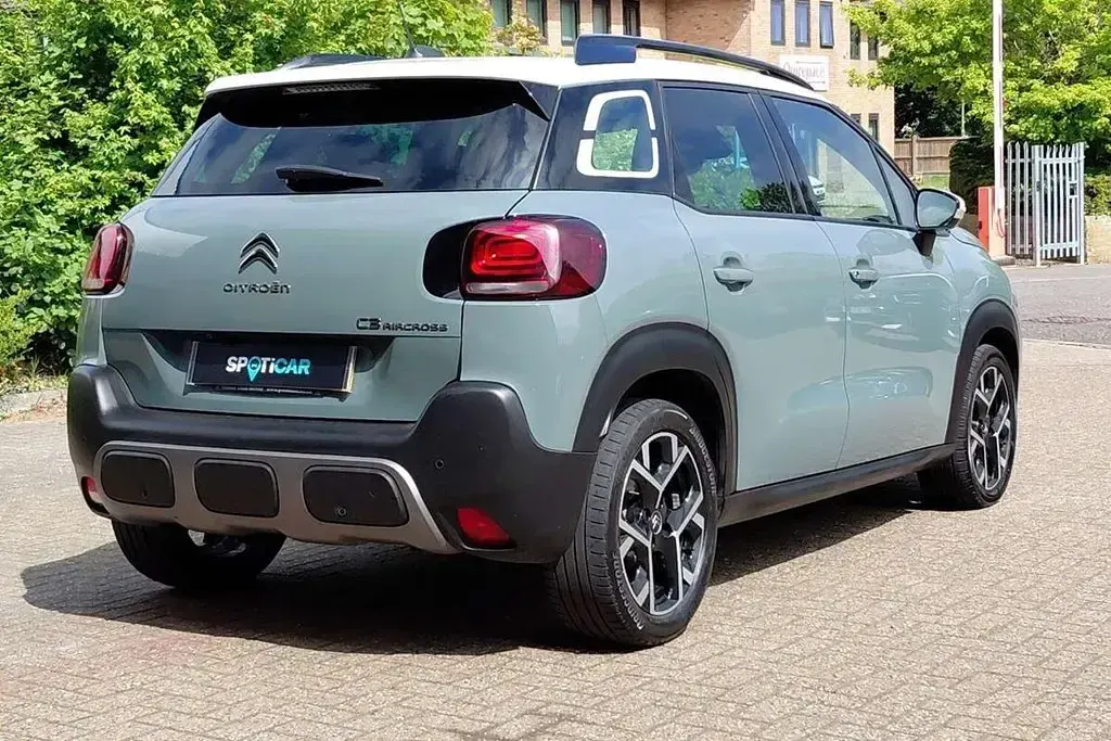 Usado Citroën C3 Aircross PureTech 108 CV (79 kW) 2021 Gris SUV