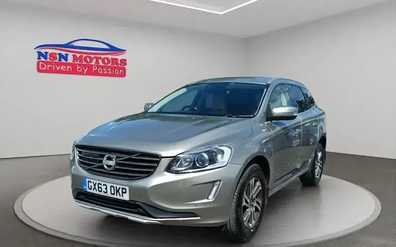 Used Volvo XC60 SE Lux 215 HP (158 kW) 2013 Gold SUV