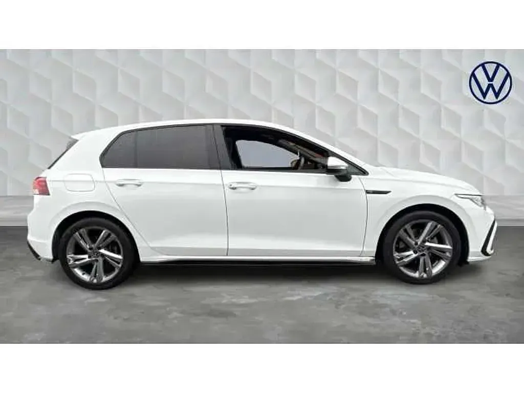 Used VW Golf VIII R-line 150 HP (110 kW) 2024 White Hatchback