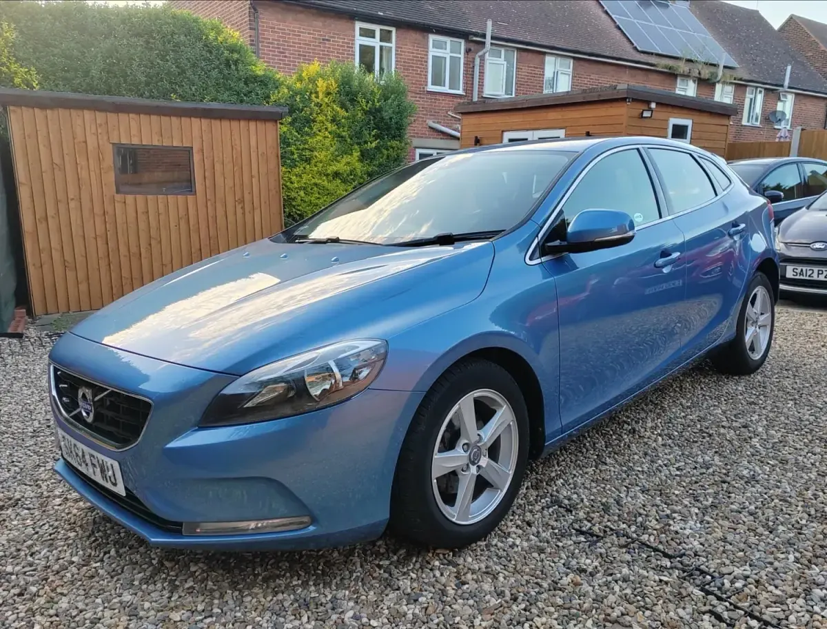 Usado Volvo V40 SE 2014 Azul Citadino