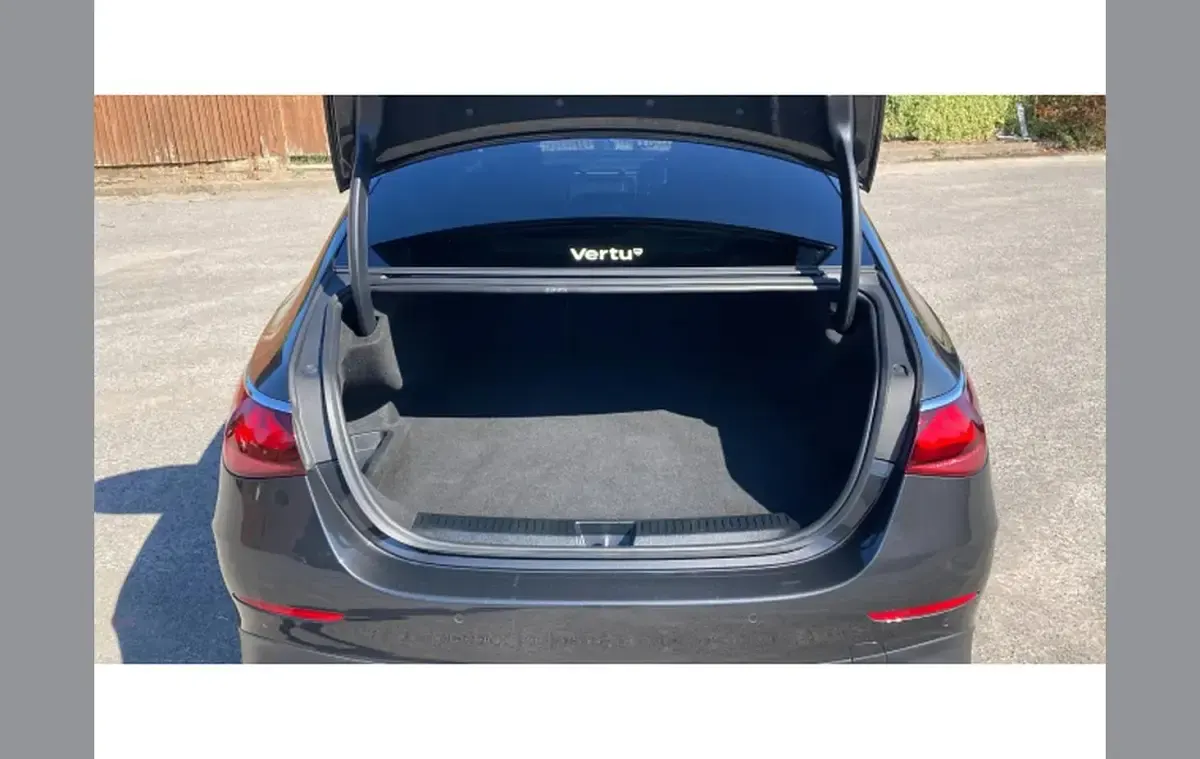 Used Mercedes E300 Urban 308 HP (226 kW) 2025 Grey Sedan