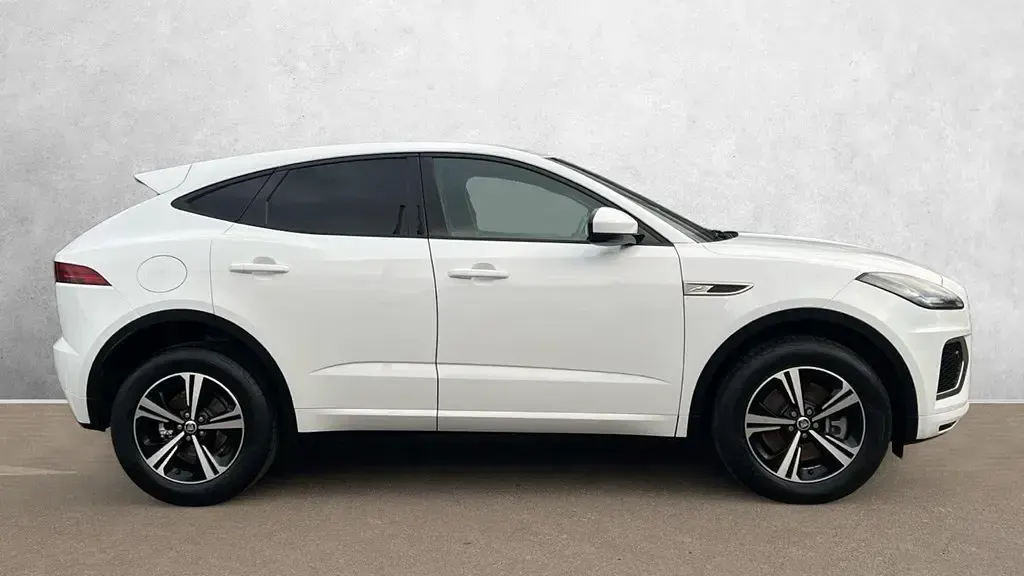 Gebraucht Jaguar E-Pace R-Dynamic 204 PS (150 kW) 2024 Weiß SUV