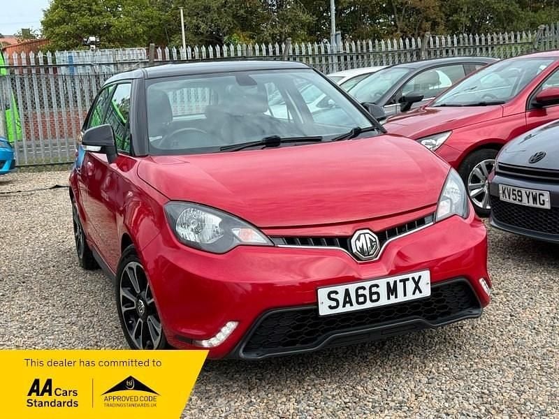 Used MG MG3 106 HP (77 kW) 2016 Red Hatchback