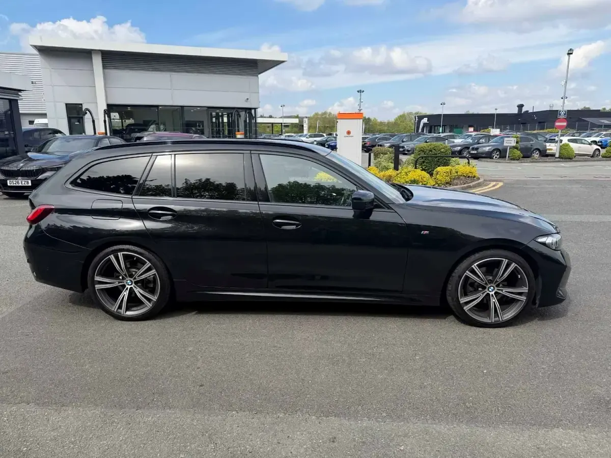 Used BMW 320 M Sport 181 HP (133 kW) 2022 Black Estate