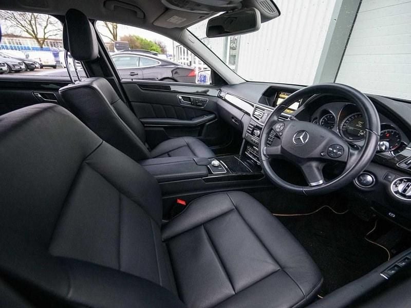 Used Mercedes E350 Avantgarde 272 HP (200 kW) 2010 Silver Estate