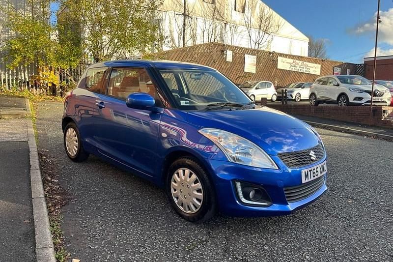 Blue Used 2015 Suzuki Swift Hatchback | £5,995 (Fair price) - Image 1/1