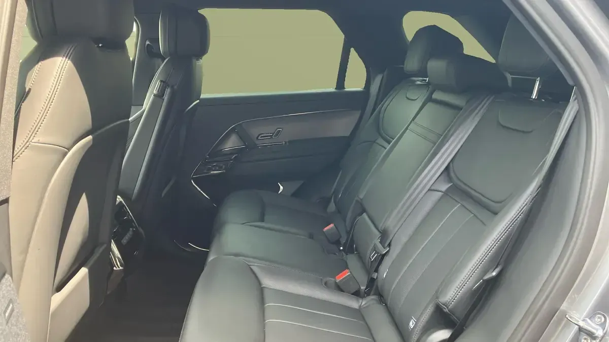 Used Land Rover Range Rover Sport SE Dynamic 300 HP (220 kW) 2025 Eiger grey SUV