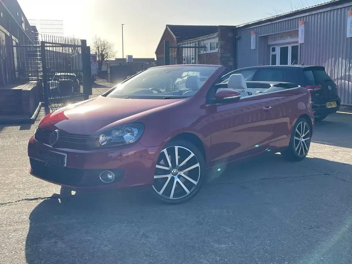 Used VW Golf Cabriolet GT 160 HP (117 kW) 2015 Red Cabriolet