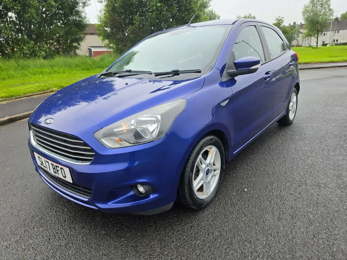 Used Ford Ka Plus Zetec 70 HP (51 kW) 2017 Blue Hatchback