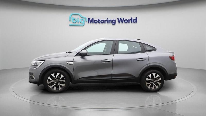 Used Renault Arkana Evolution 145 HP (106 kW) 2023 Grey SUV