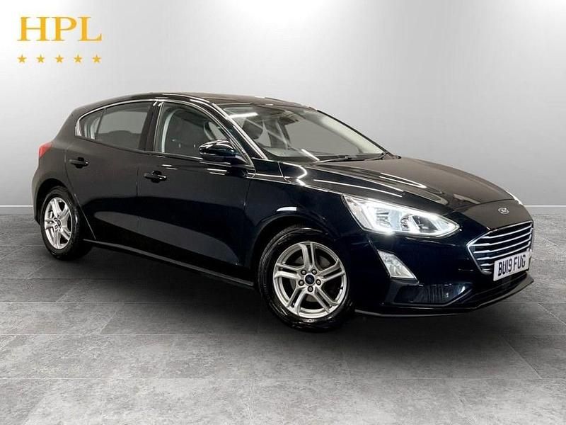Used Ford Focus Zetec 120 HP (88 kW) 2019 Black Hatchback
