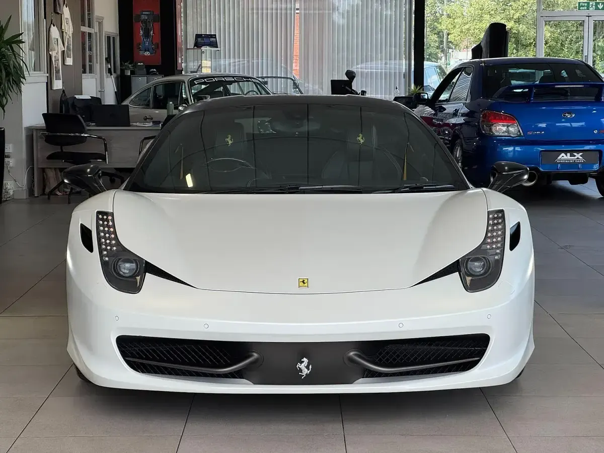 Used Ferrari 458 570 HP (419 kW) 2012 White Coupe