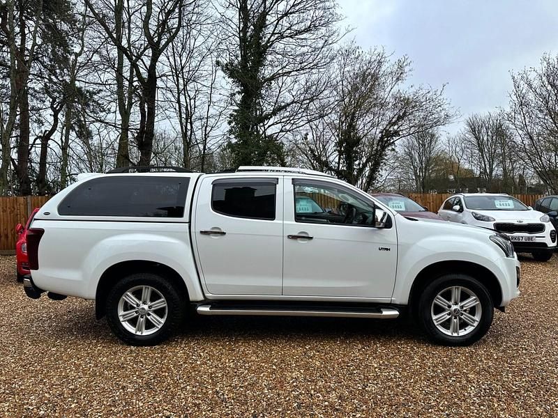 Used Isuzu D-Max 2017 White Pickup
