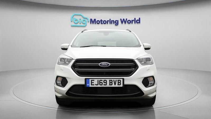 Used Ford Kuga ST-Line 150 HP (110 kW) 2019 White SUV