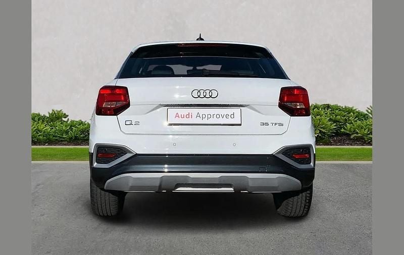 Używany Audi Q2 Sport 150 KM (110 kW) 2024 Biały SUV
