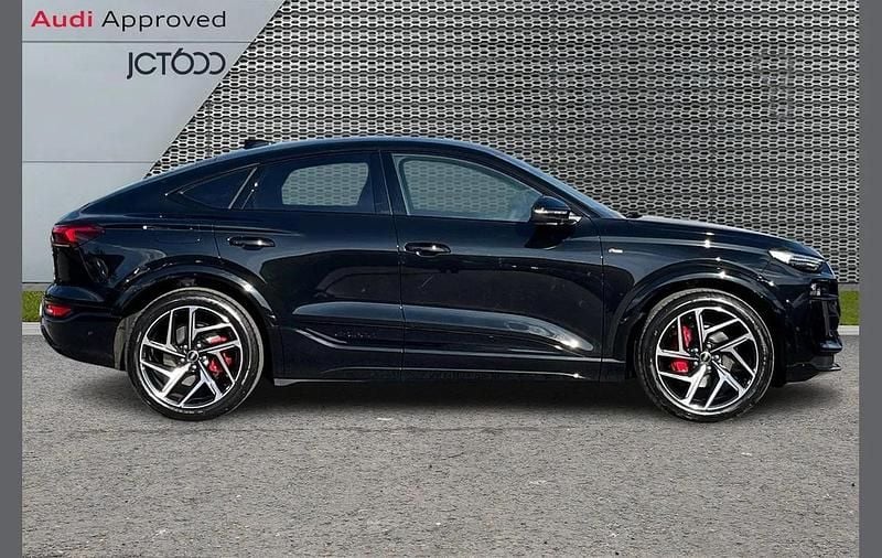 Used Audi Q6 e-tron Advanced 280 kW (382 HP) 2025 Black SUV