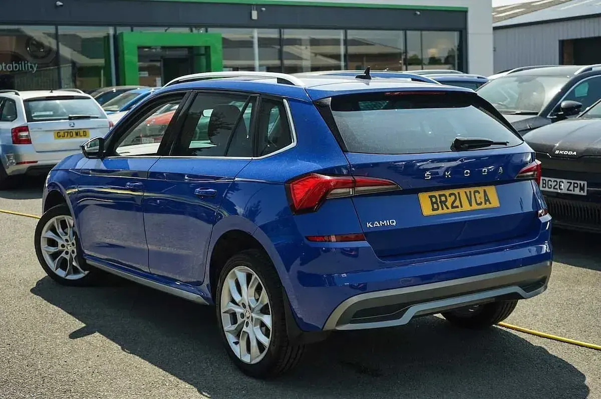 Used Skoda Kamiq SE L 81 HP (59 kW) 2021 Energy blue SUV