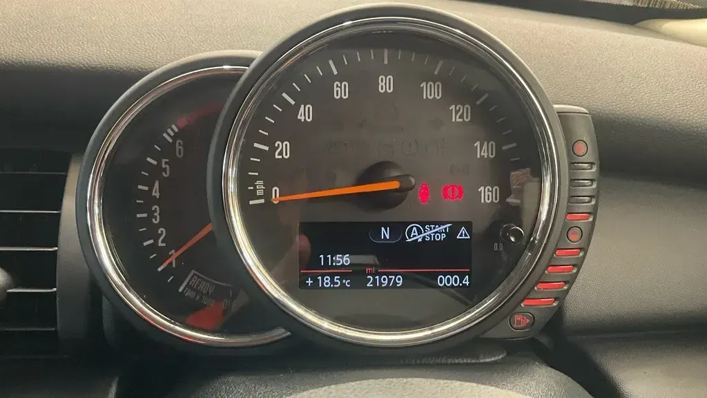 Used Mini ONE Hatch 102 HP (75 kW) 2016 Blue Hatchback